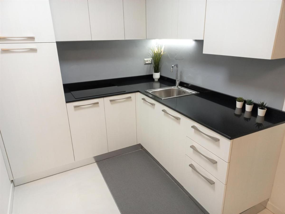 North Lake Riva Apartment, Steps From The Garda Lake Екстериор снимка