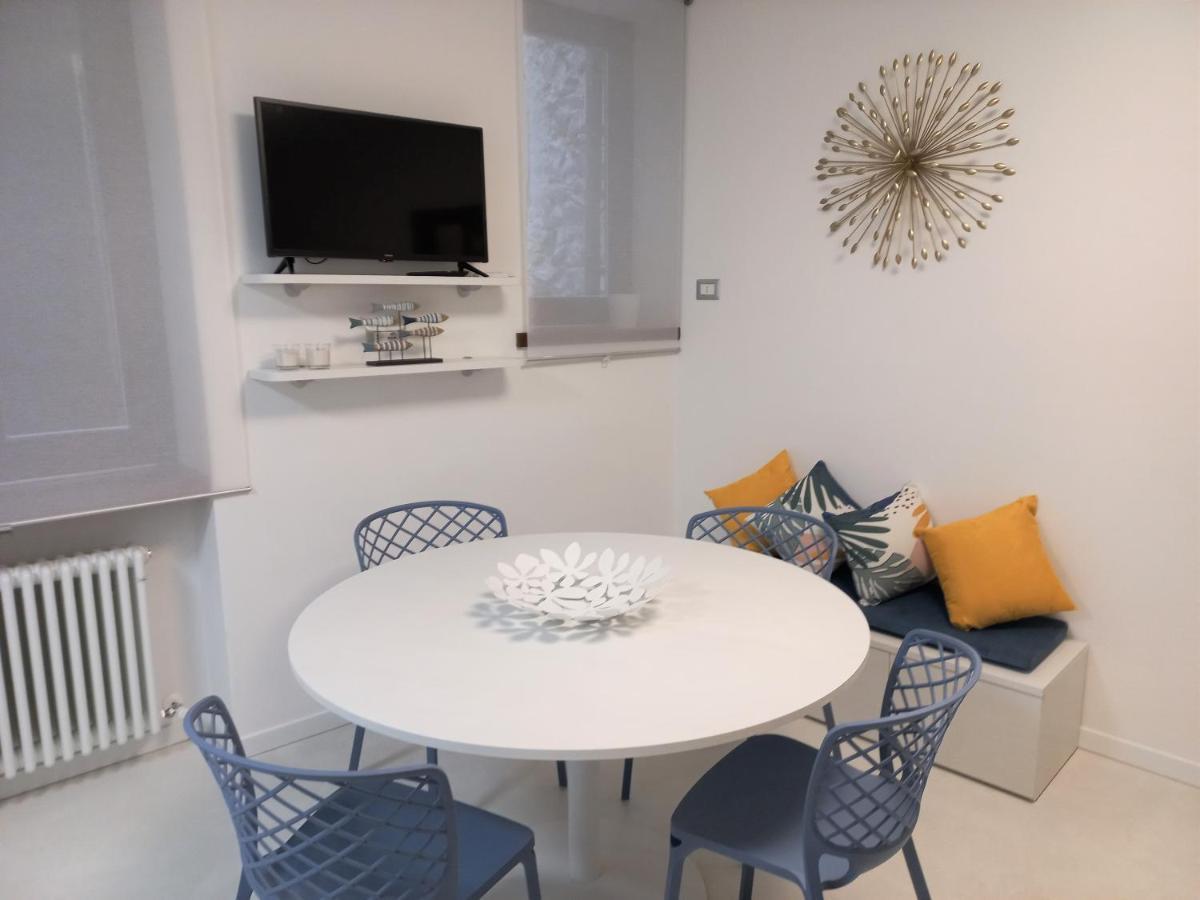 North Lake Riva Apartment, Steps From The Garda Lake Екстериор снимка