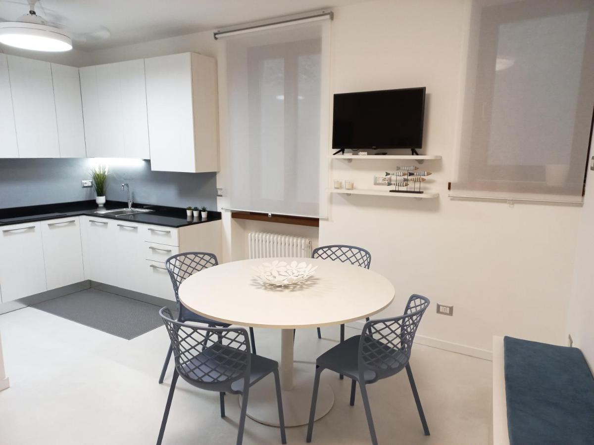 North Lake Riva Apartment, Steps From The Garda Lake Екстериор снимка