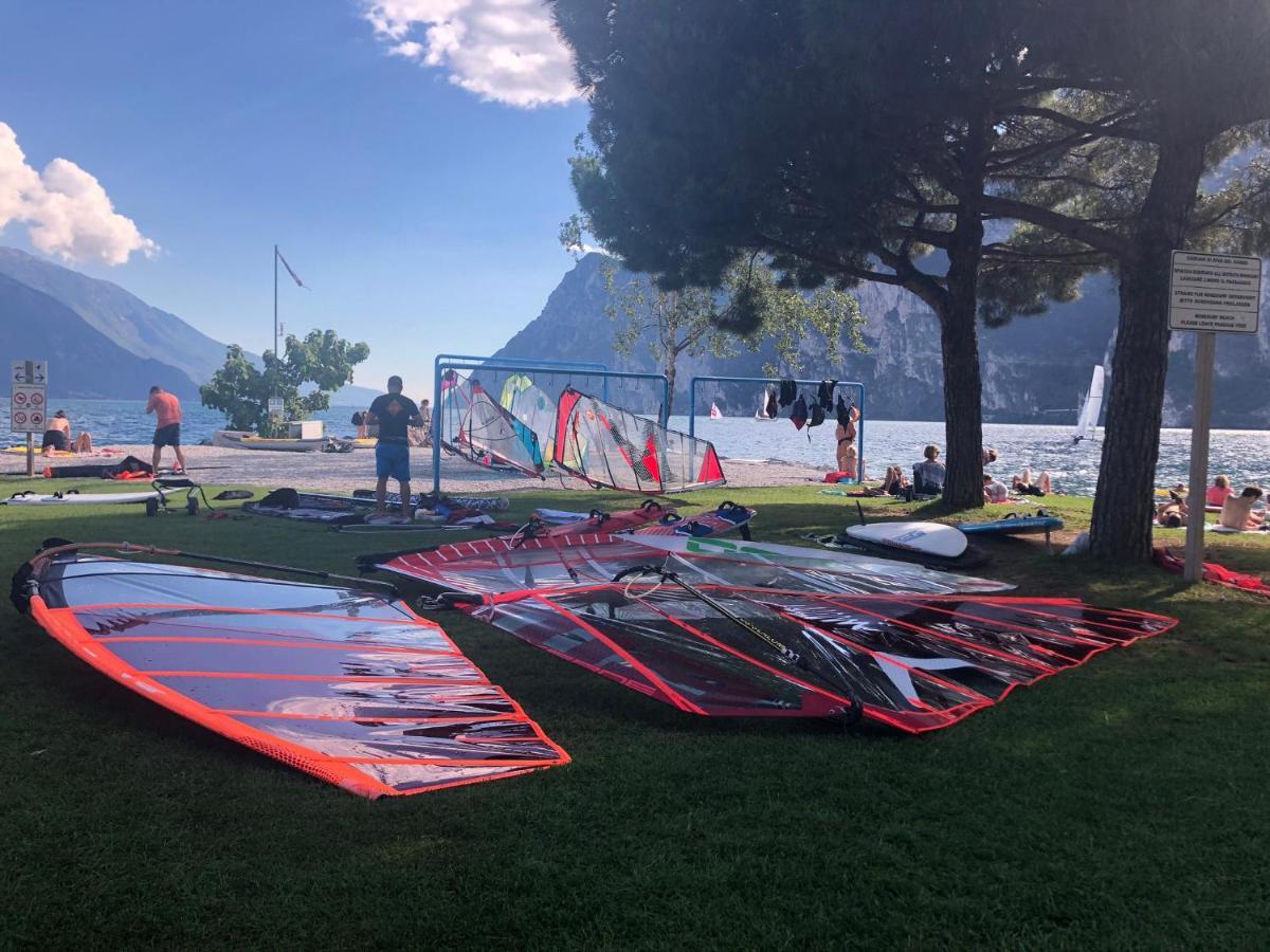 North Lake Riva Apartment, Steps From The Garda Lake Екстериор снимка