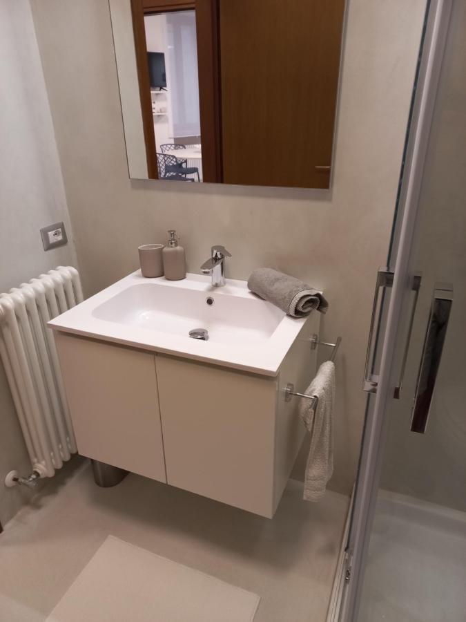 North Lake Riva Apartment, Steps From The Garda Lake Екстериор снимка